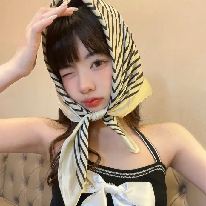 两个辘逐个捉